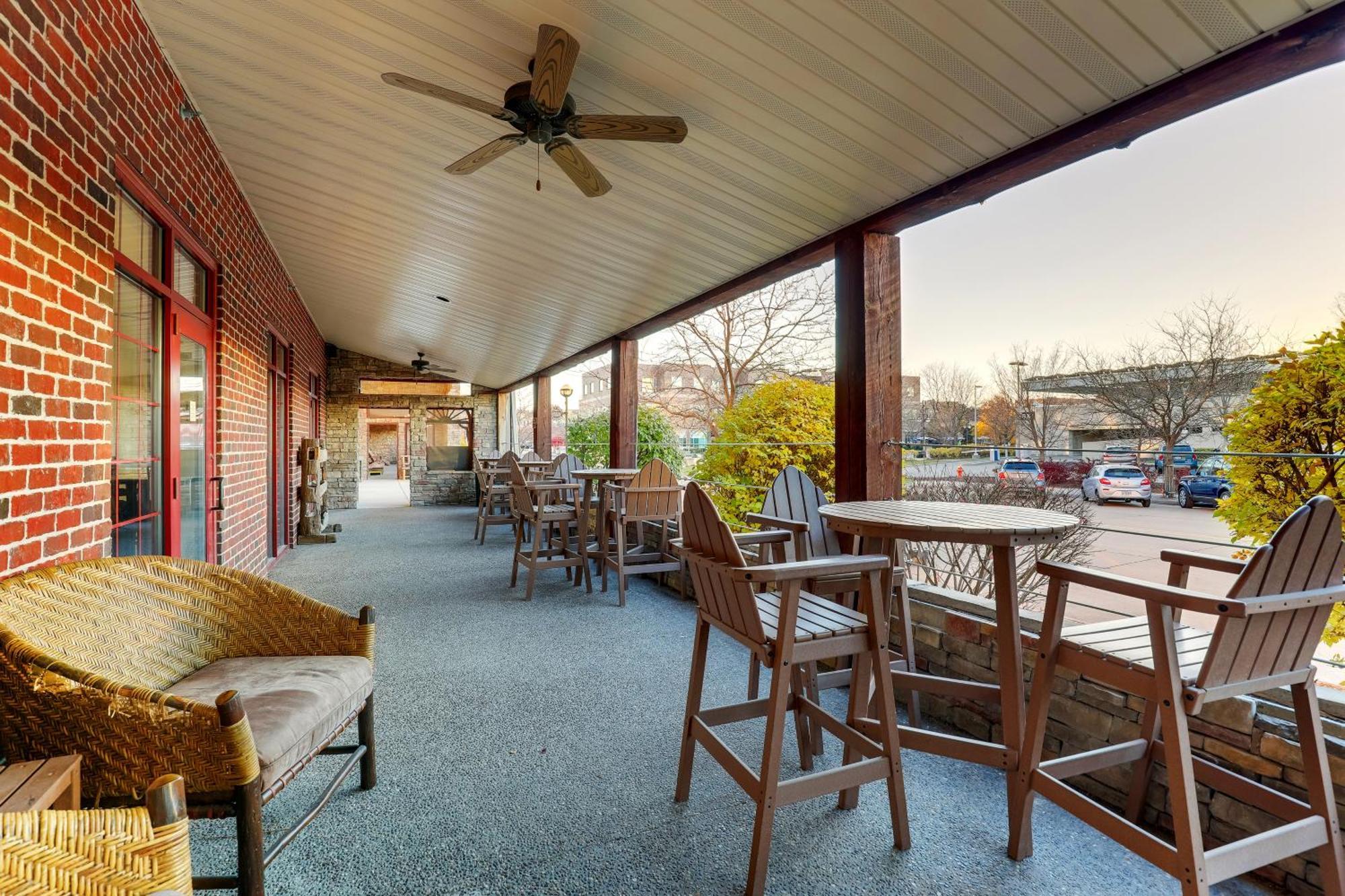 Stoney Creek Hotel Moline Extérieur photo